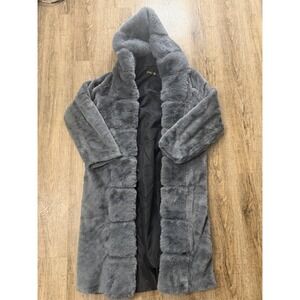 Fhillinuo Gray Faux Fur Hooded Coat Tiered Long Jacket Size 14 Luxe Winter Wear